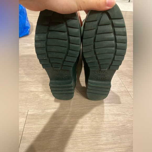 UGG womens Sabine Green Plaid boots size 6 - Picture 7 of 9